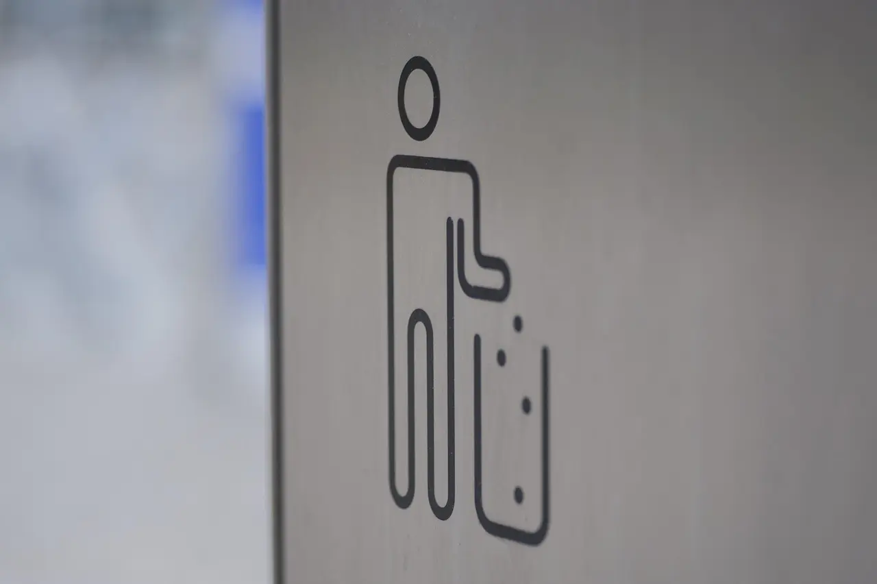 Hvordan kan jeg genanvende min skraldespand, når den er blevet slidt?